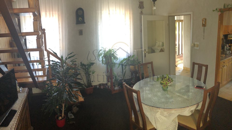 Nice apartment in a house in Lovran