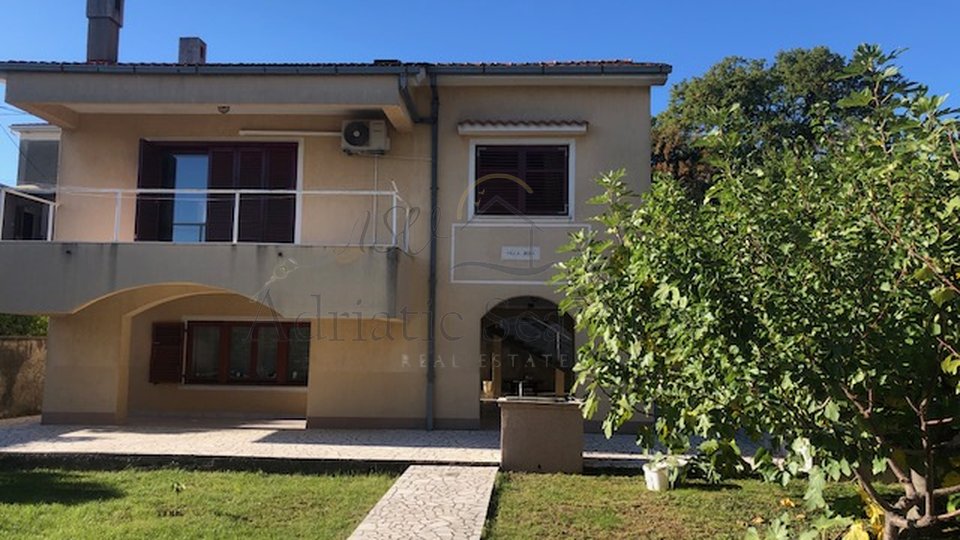 Donja Vežica, 151m2, garden and garage, for sale