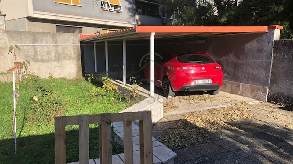 Donja Vežica, 151m2, garden and garage, for sale